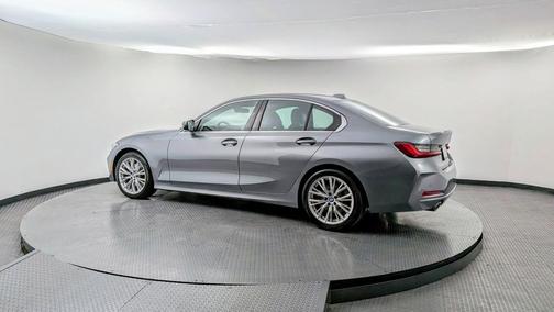 2024 BMW 330 i