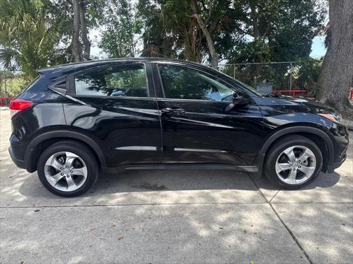 2022 Honda HR-V LX