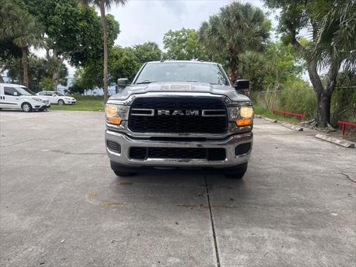 2020 RAM 2500 Tradesman Regular Cab 4X2 8' Box