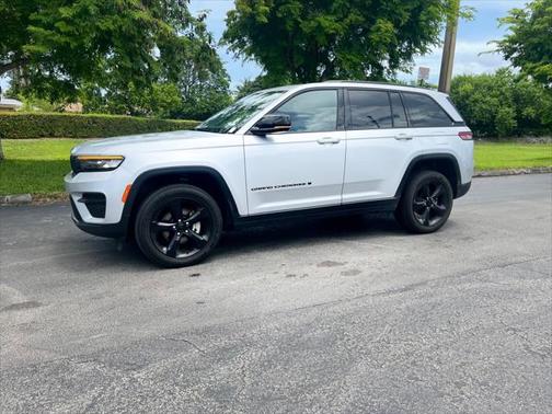 2024 Jeep Grand Cherokee Altitude