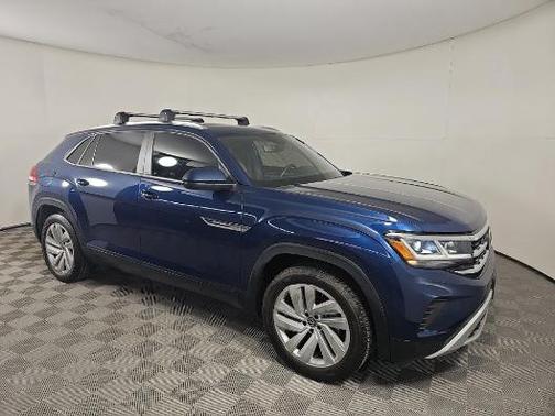 2023 Volkswagen Atlas Cross Sport 2.0T SE w/Technology