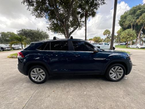 2023 Volkswagen Atlas Cross Sport 2.0T SE w/Technology
