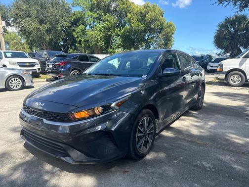 2024 Kia Forte LXS