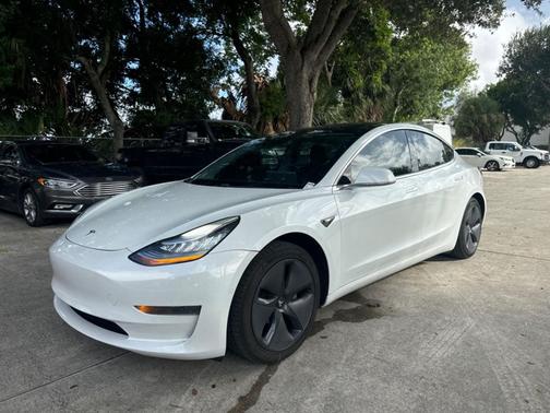 2020 Tesla Model 3 Standard Range Plus