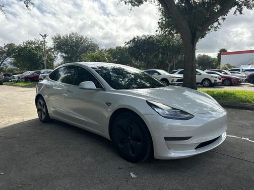 2020 Tesla Model 3 Standard Range Plus