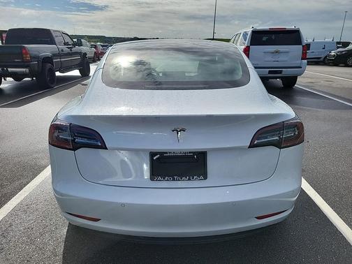 2020 Tesla Model 3 Standard Range Plus