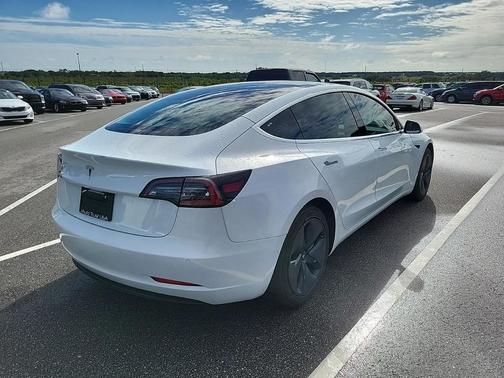 2020 Tesla Model 3 Standard Range Plus