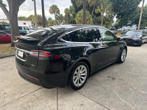 2017 Tesla Model X 75D