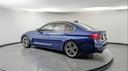 2018 BMW 330 i