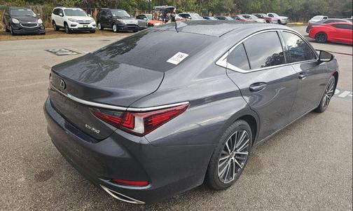 2022 Lexus ES 350 Base