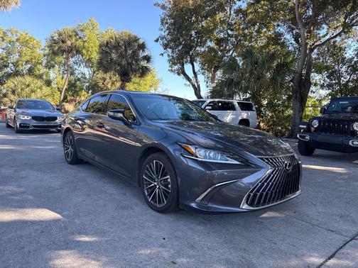 2022 Lexus ES 350 Base