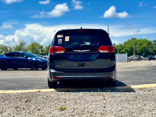 2019 Chrysler Pacifica Touring L