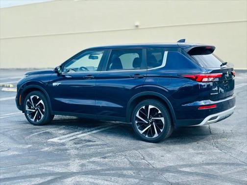 2023 Mitsubishi Outlander PHEV SE S-AWC