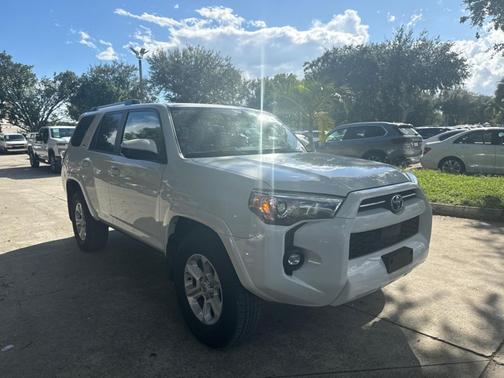 2024 Toyota 4Runner SR5