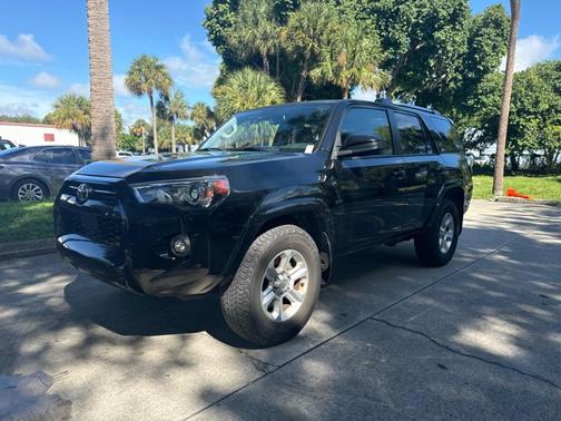 2024 Toyota 4Runner SR5