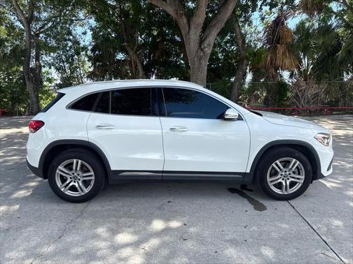 2021 Mercedes-Benz GLA 250 Base 4MATIC