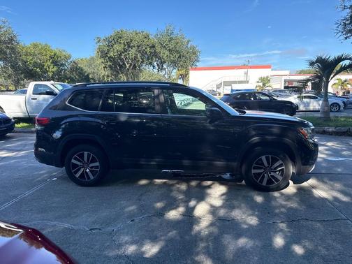 2022 Volkswagen Atlas 2.0T SE
