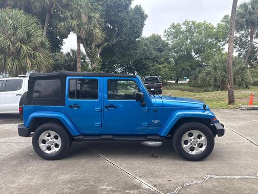 2015 Jeep Wrangler Unlimited Sahara