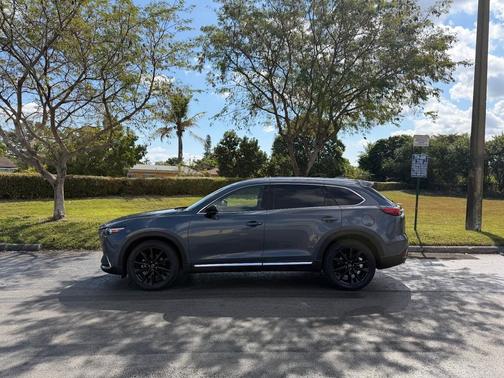 2022 Mazda CX-9 Carbon Edition