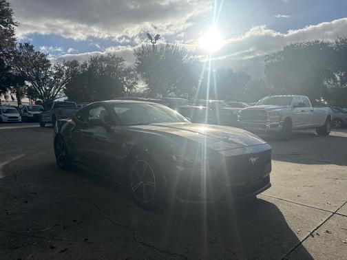 2024 Ford Mustang EcoBoost