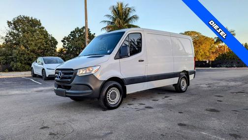 2019 Mercedes-Benz Sprinter 2500 Standard Roof