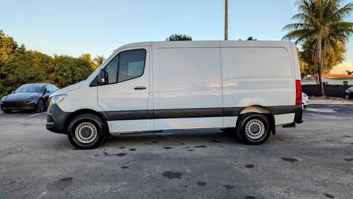 2019 Mercedes-Benz Sprinter 2500 Standard Roof