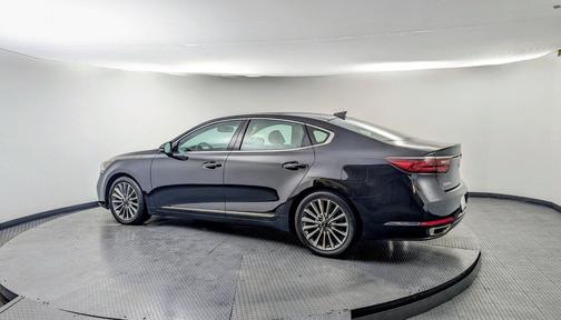 2017 Kia Cadenza Premium