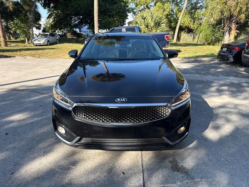 2017 Kia Cadenza Premium