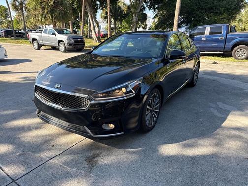 2017 Kia Cadenza Premium