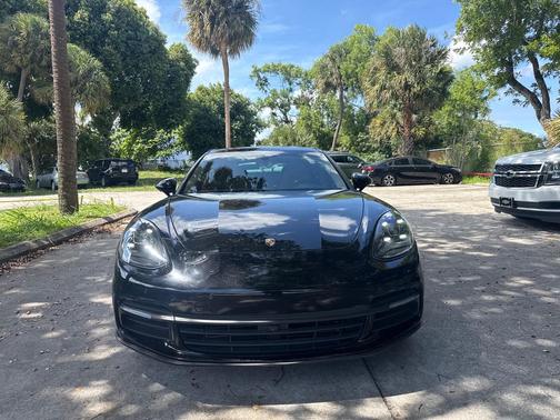 Black 2017 Porsche Panamera 4