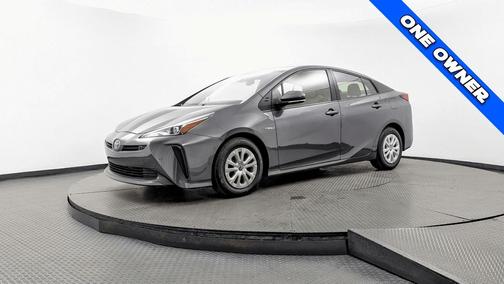 2022 Toyota Prius LE