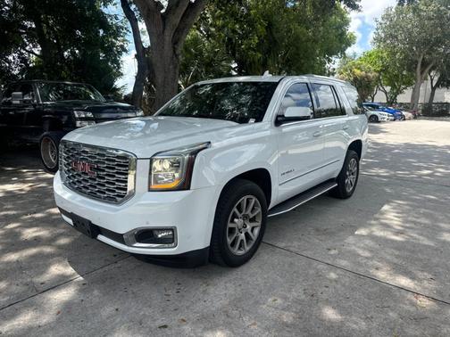 Summit White 2020 GMC Yukon Denali