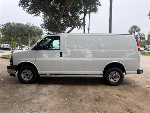2023 GMC Savana 2500 Work Van