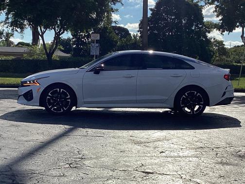 2022 Kia K5 GT-Line