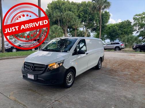 2020 Mercedes-Benz Metris Base
