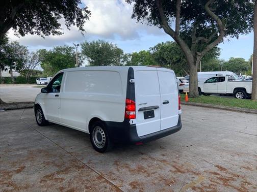 2020 Mercedes-Benz Metris Base