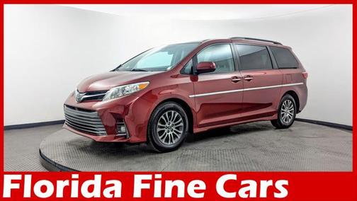 2020 Toyota Sienna XLE