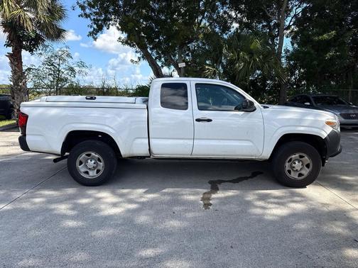 2019 Toyota Tacoma SR