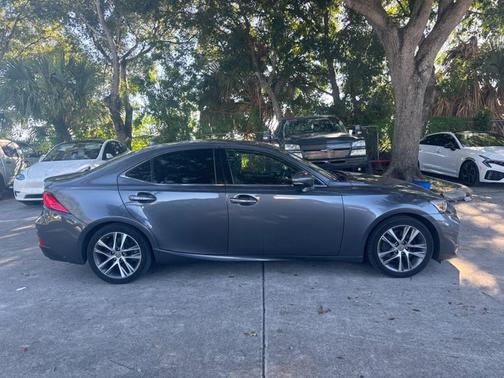 2018 Lexus IS 300 Base