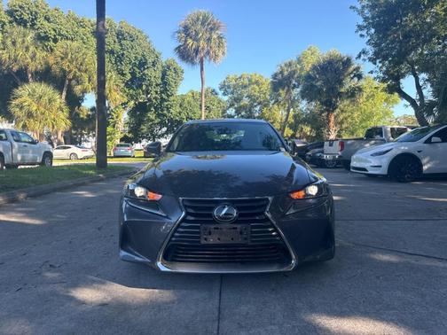 2018 Lexus IS 300 Base