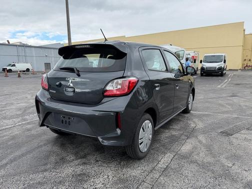 2024 Mitsubishi Mirage ES