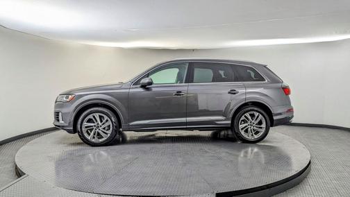 2022 Audi Q7 55 Premium Plus