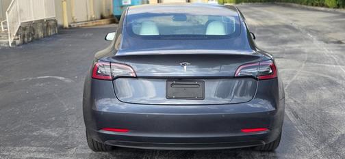 2022 Tesla Model 3 Standard Range