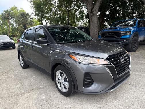 2024 Nissan Kicks S