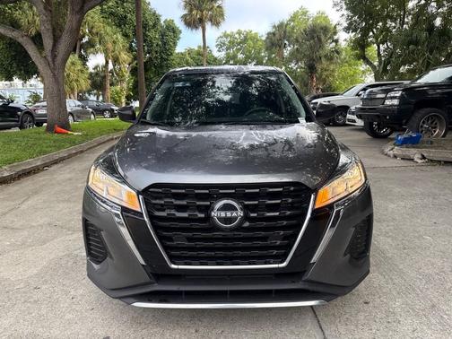 2024 Nissan Kicks S