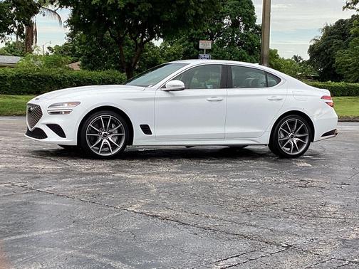 2024 Genesis G70 2.5T