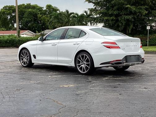 2024 Genesis G70 2.5T