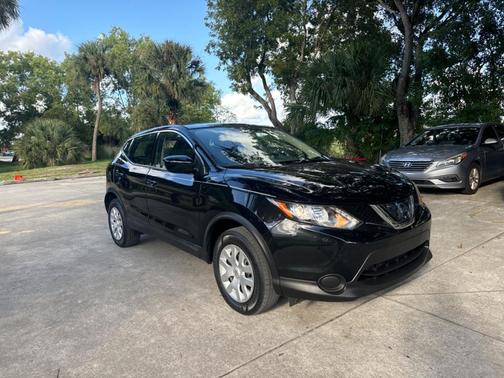 2019 Nissan Rogue Sport S