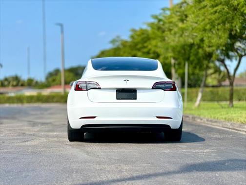 2020 Tesla Model 3 Standard Range Plus