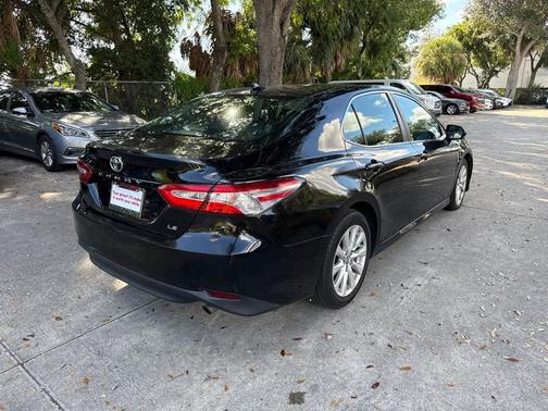 2020 Toyota Camry LE